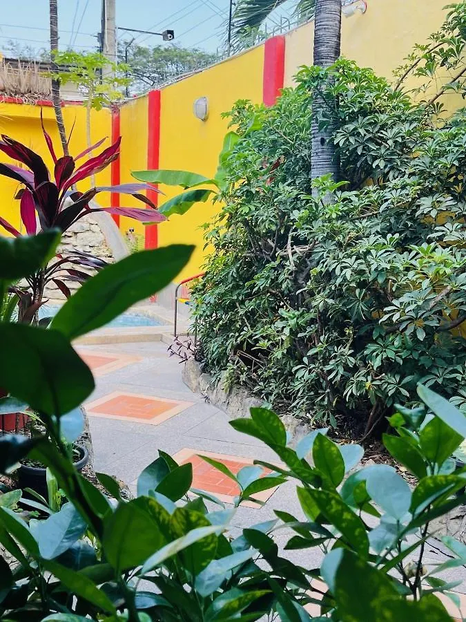 Dreamkapture Hostel Close To The Airport And Bus Terminal Guayaquil