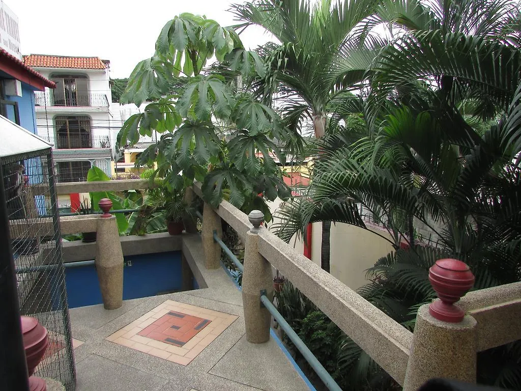 Dreamkapture Hostel Close To The Airport And Bus Terminal Guayaquil