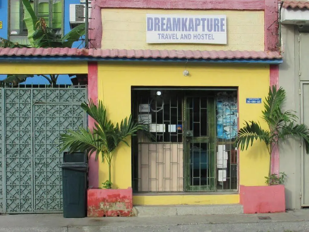 Dreamkapture Hostel Close To The Airport And Bus Terminal Guayaquil